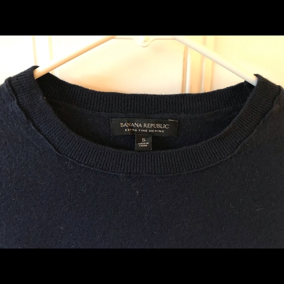 Banana Republic extra fine merino wool sweater - Picture 2 of 3